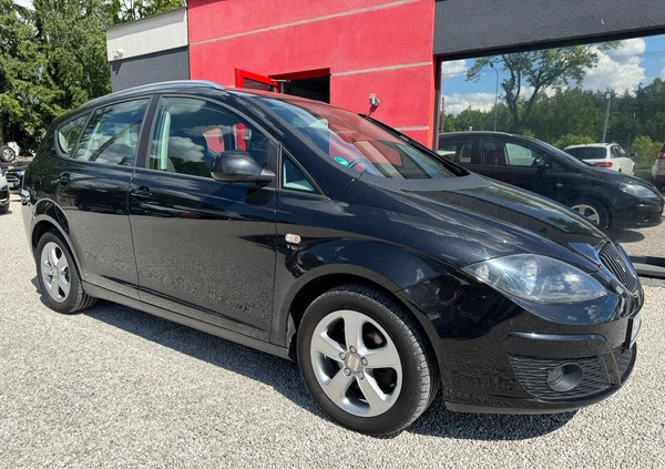 Seat Altea XL cena 15900 przebieg: 214000, rok produkcji 2011 z Skaryszew małe 326